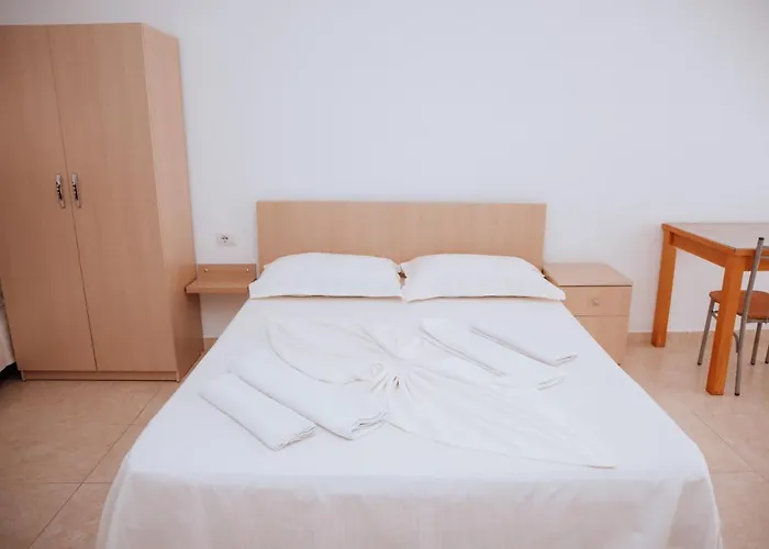 Perdja מלון Velipojë