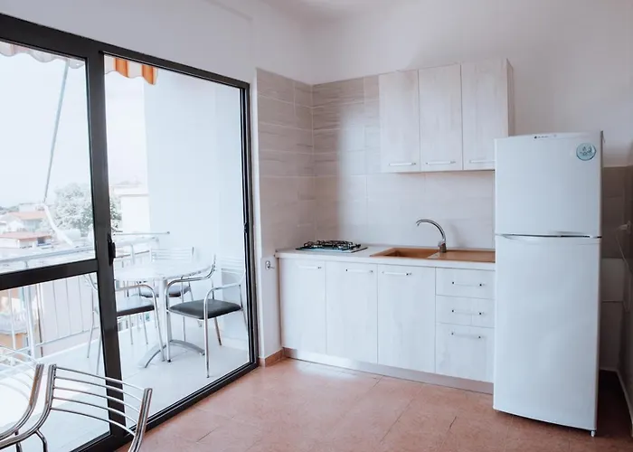 Perdja מלון Velipojë